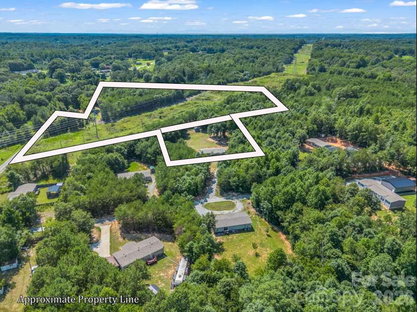 277 Eldon Grove Drive, Mooresboro, NC 28114.  MLS# CAR4409588, YatesRealty ID 41032. 