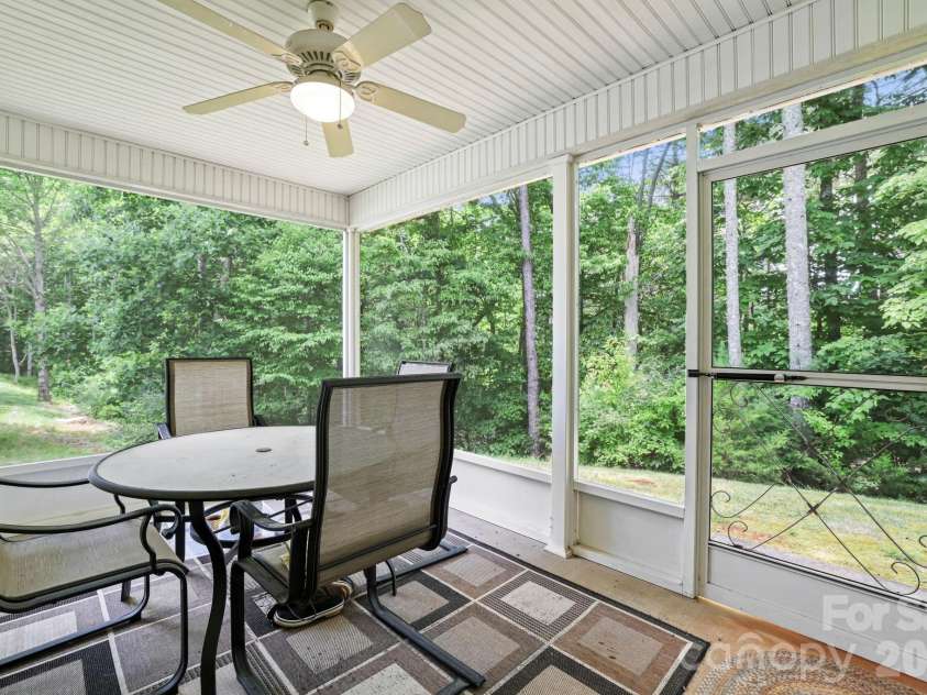 17 Coventry Circle, Franklin, NC 28734.  MLS# CAR4407663, YatesRealty ID 41035. 