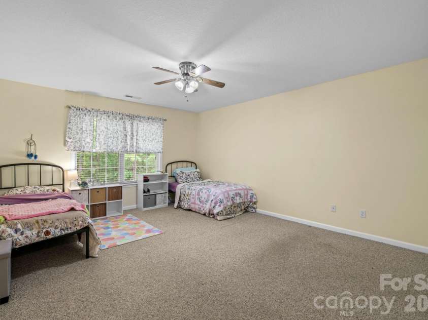 17 Coventry Circle, Franklin, NC 28734.  MLS# CAR4407663, YatesRealty ID 41035. 