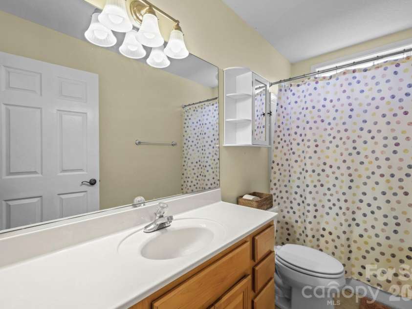 17 Coventry Circle, Franklin, NC 28734.  MLS# CAR4407663, YatesRealty ID 41035. 