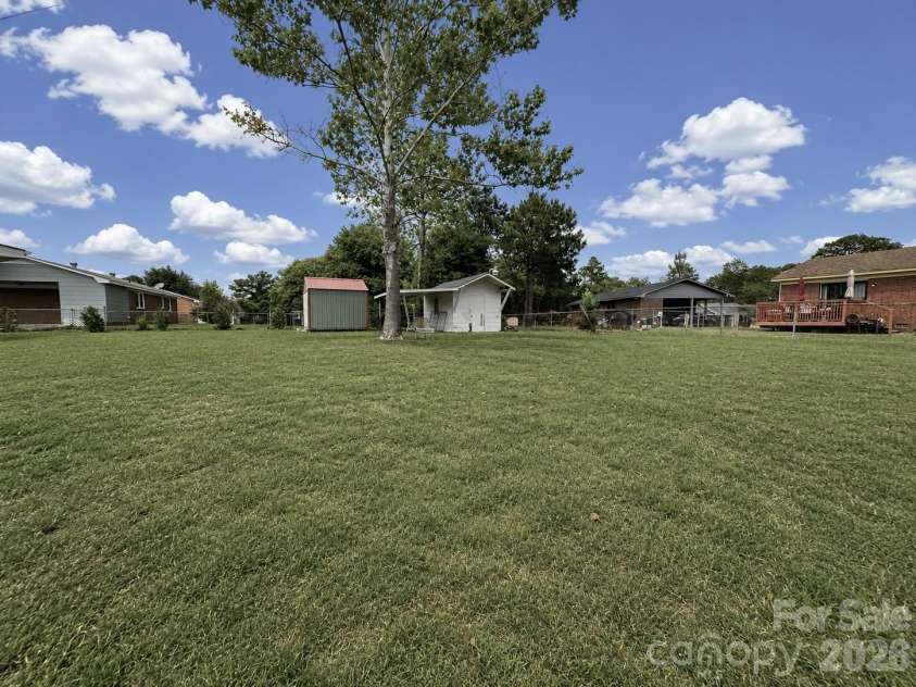 3261 Vardaman Avenue, Hope Mills, NC 28348.  MLS# CAR4410540, YatesRealty ID 41038. 