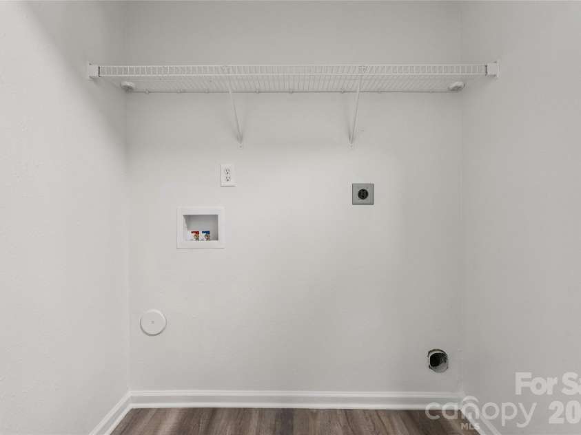 7305 Larwill Lane, Charlotte, NC 28216.  MLS# CAR4409248, YatesRealty ID 41039. Laundry Room