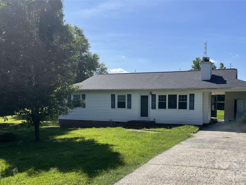 5391 Sapp Road, Kannapolis, NC 28083.  MLS# CAR4238848, YatesRealty ID 4104. Front