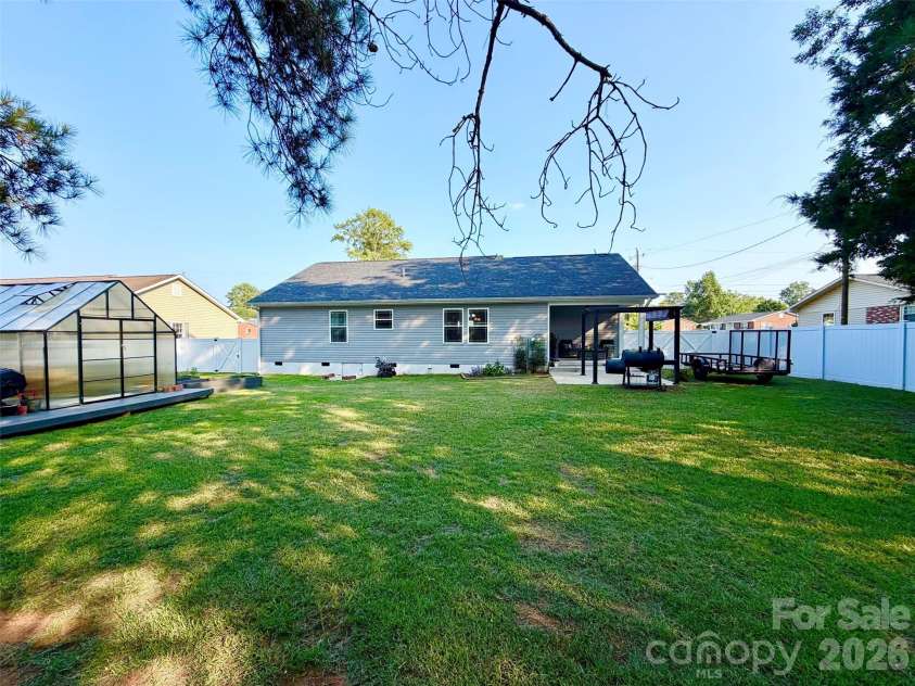 118 Elder Street, Rockingham, NC 28379.  MLS# CAR4410698, YatesRealty ID 41041. 