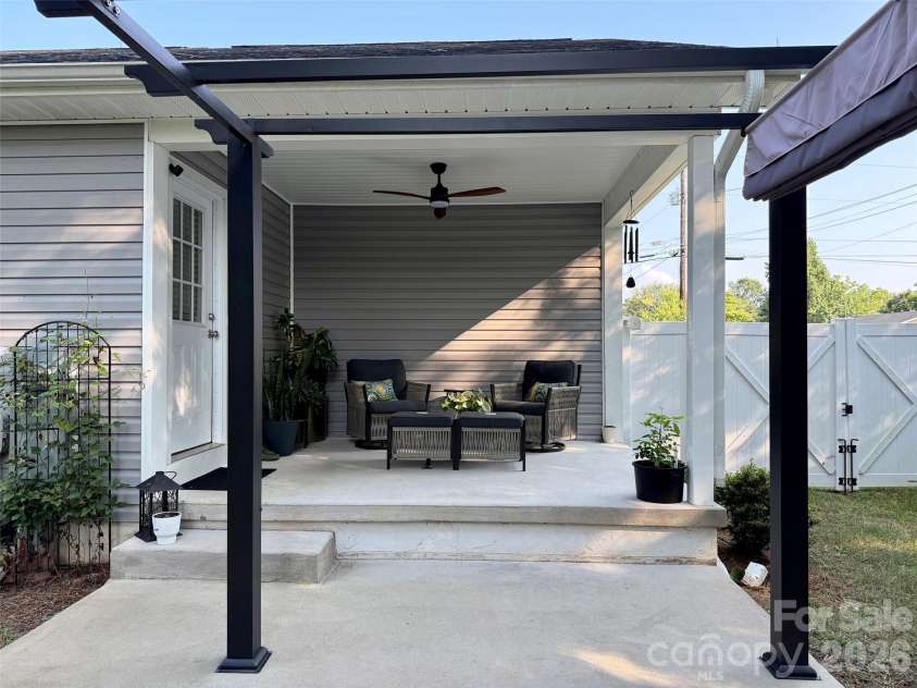 118 Elder Street, Rockingham, NC 28379.  MLS# CAR4410698, YatesRealty ID 41041. 