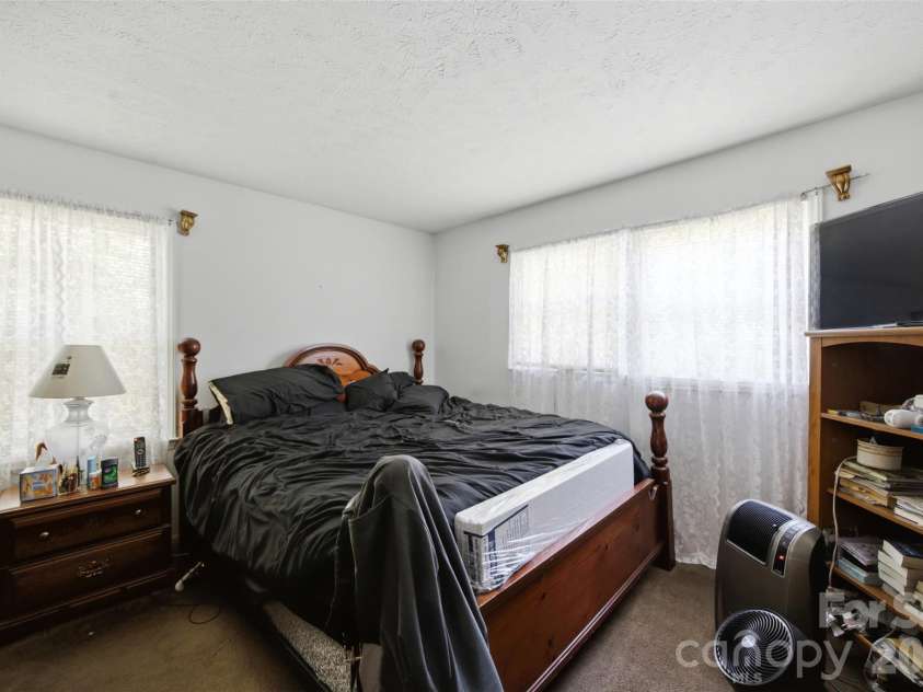 276 Dixie Trail, Hamlet, NC 28345.  MLS# CAR4410710, YatesRealty ID 41043. 
