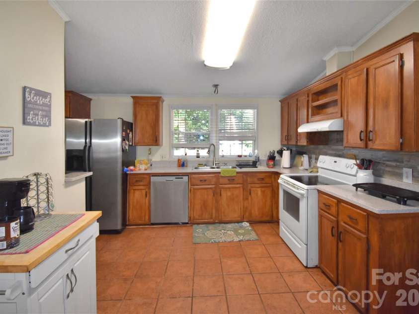103 Key West Lane, Mooresville, NC 28115.  MLS# CAR4410459, YatesRealty ID 41044. 