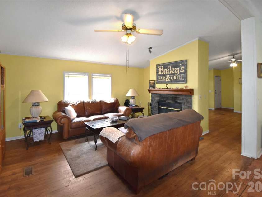 103 Key West Lane, Mooresville, NC 28115.  MLS# CAR4410459, YatesRealty ID 41044. 