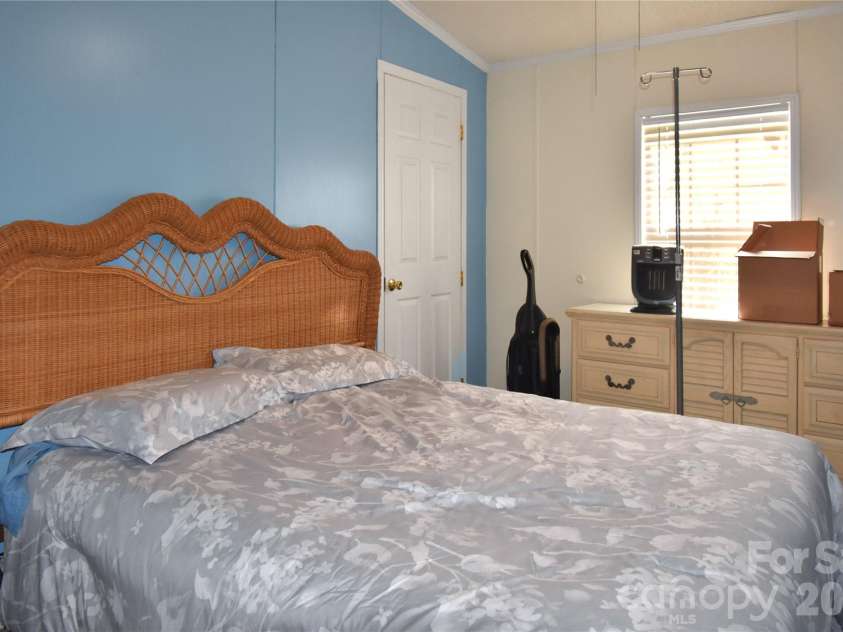 103 Key West Lane, Mooresville, NC 28115.  MLS# CAR4410459, YatesRealty ID 41044. 