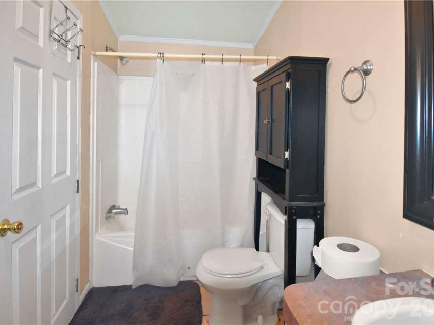 103 Key West Lane, Mooresville, NC 28115.  MLS# CAR4410459, YatesRealty ID 41044. 