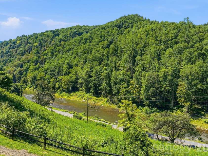 11392 & 11394 US 19W Highway, Burnsville, NC 28714.  MLS# CAR4409244, YatesRealty ID 41045. 