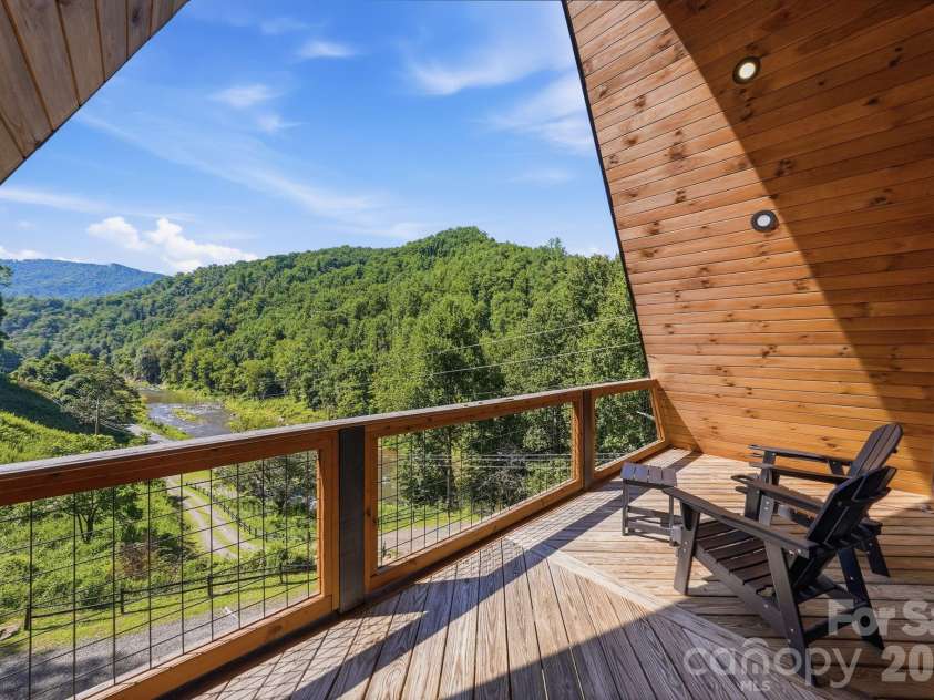 11392 & 11394 US 19W Highway, Burnsville, NC 28714.  MLS# CAR4409244, YatesRealty ID 41045. Cabin 1