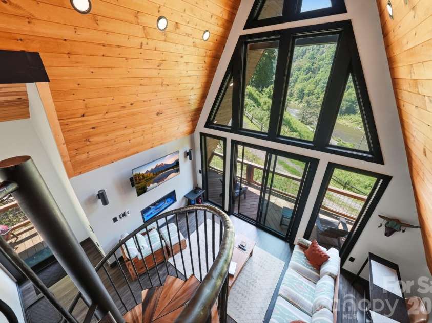 11392 & 11394 US 19W Highway, Burnsville, NC 28714.  MLS# CAR4409244, YatesRealty ID 41045. Cabin 2