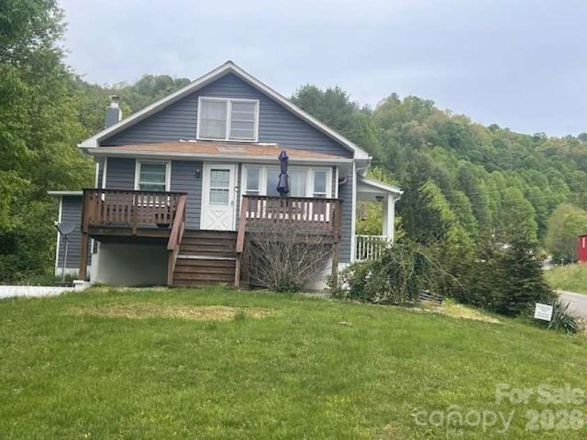733 Clark Swift Road, Vilas, NC 28692.  MLS# CAR4410051, YatesRealty ID 41046. 