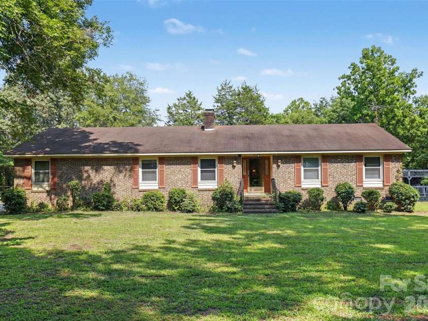 310 Ferret Lane, York, SC 29745.  MLS# CAR4409252, YatesRealty ID 41048. 