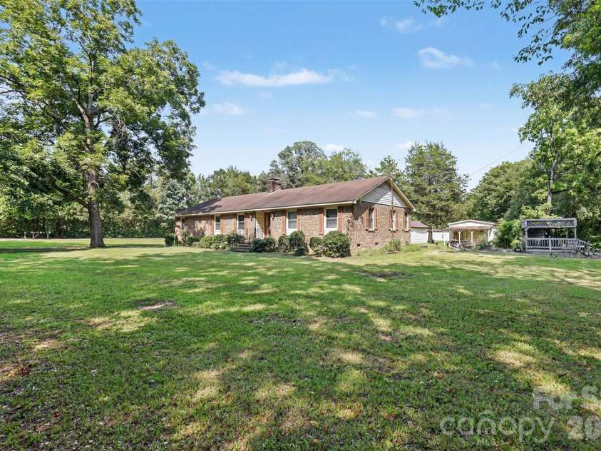 310 Ferret Lane, York, SC 29745.  MLS# CAR4409252, YatesRealty ID 41048. 