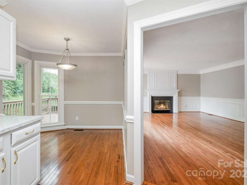 7114 Kinsmore Lane, Charlotte, NC 28269.  MLS# CAR4266576, YatesRealty ID 4105. 