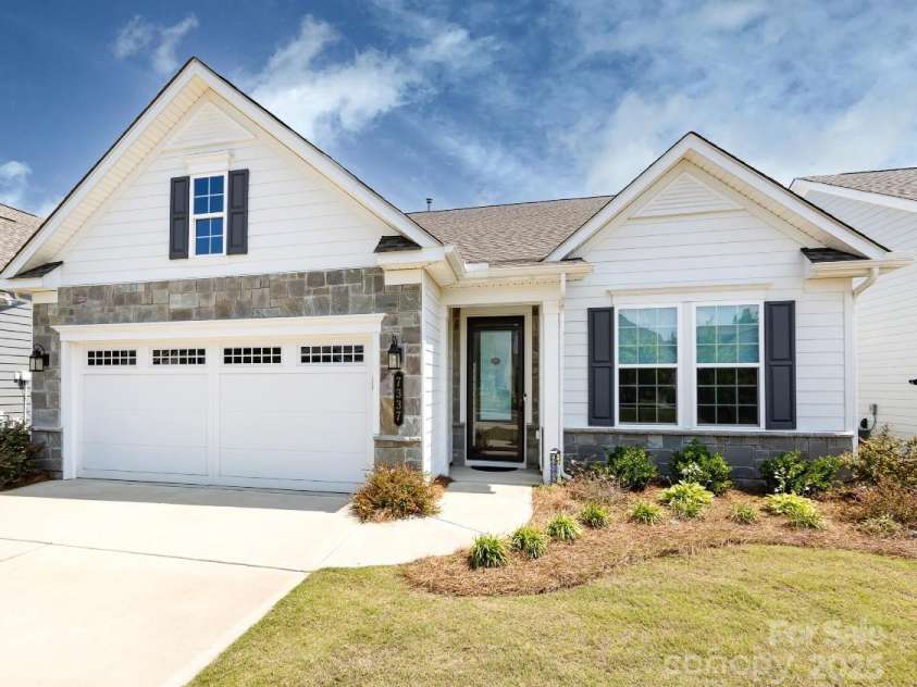 7337 Overjoyed Crossing, Charlotte, NC 28215.  MLS# CAR4274967, YatesRealty ID 4105. 