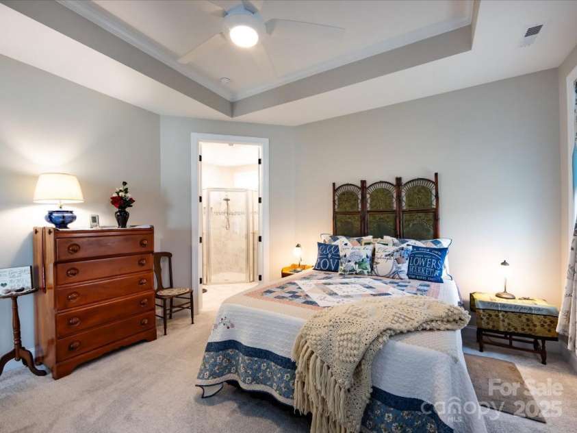 7337 Overjoyed Crossing, Charlotte, NC 28215.  MLS# CAR4274967, YatesRealty ID 4105. 