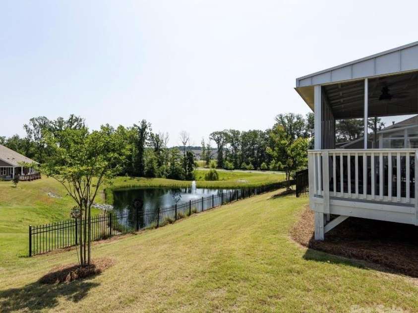 7337 Overjoyed Crossing, Charlotte, NC 28215.  MLS# CAR4274967, YatesRealty ID 4105. 