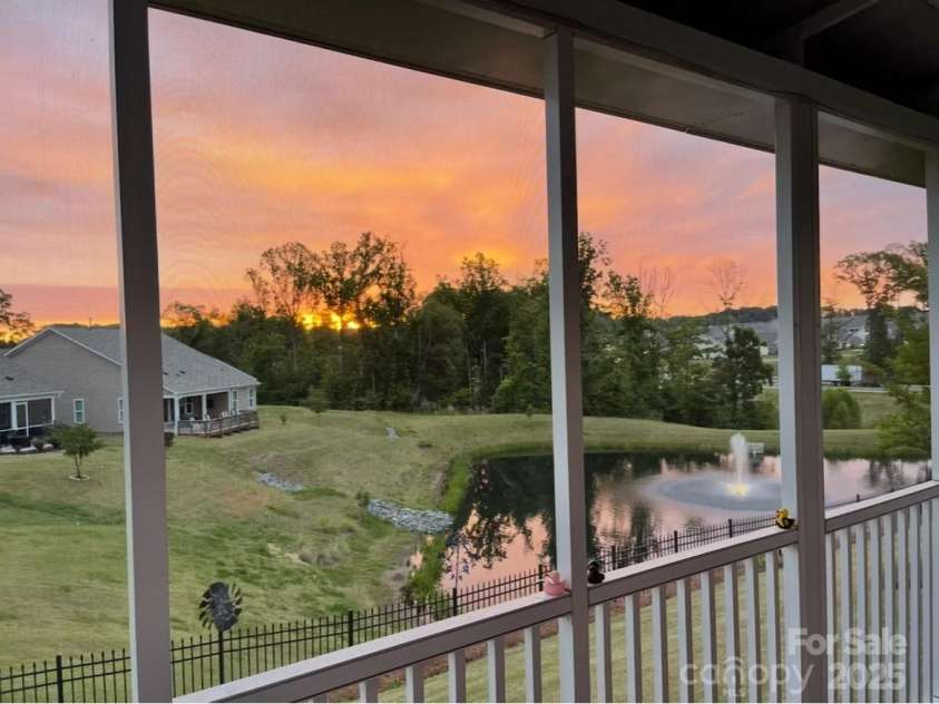 7337 Overjoyed Crossing, Charlotte, NC 28215.  MLS# CAR4274967, YatesRealty ID 4105. 