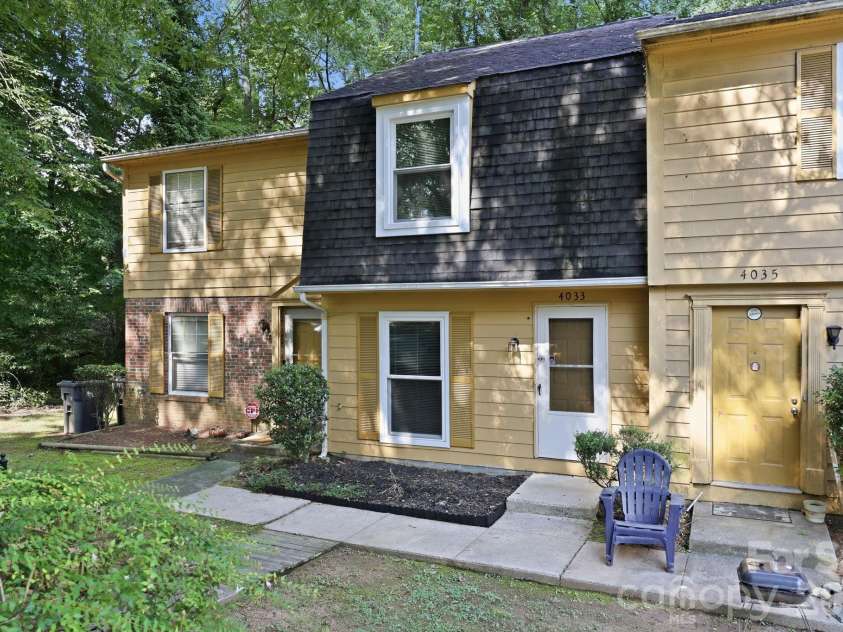 4033 Briarhill Drive, Charlotte, NC 28215.  MLS# CAR4410790, YatesRealty ID 41051. 