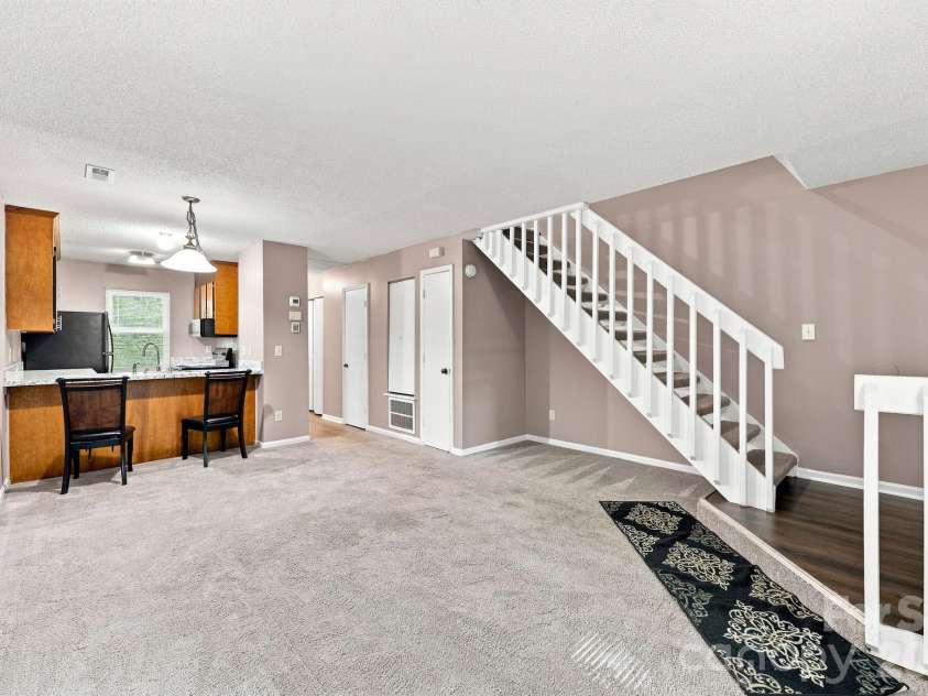 4033 Briarhill Drive, Charlotte, NC 28215.  MLS# CAR4410790, YatesRealty ID 41051. 