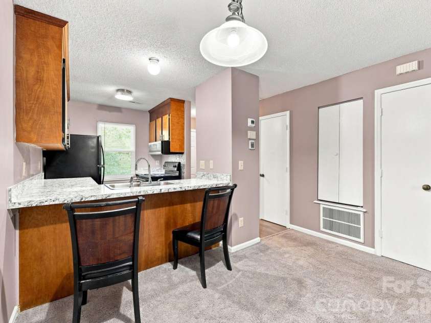 4033 Briarhill Drive, Charlotte, NC 28215.  MLS# CAR4410790, YatesRealty ID 41051. 