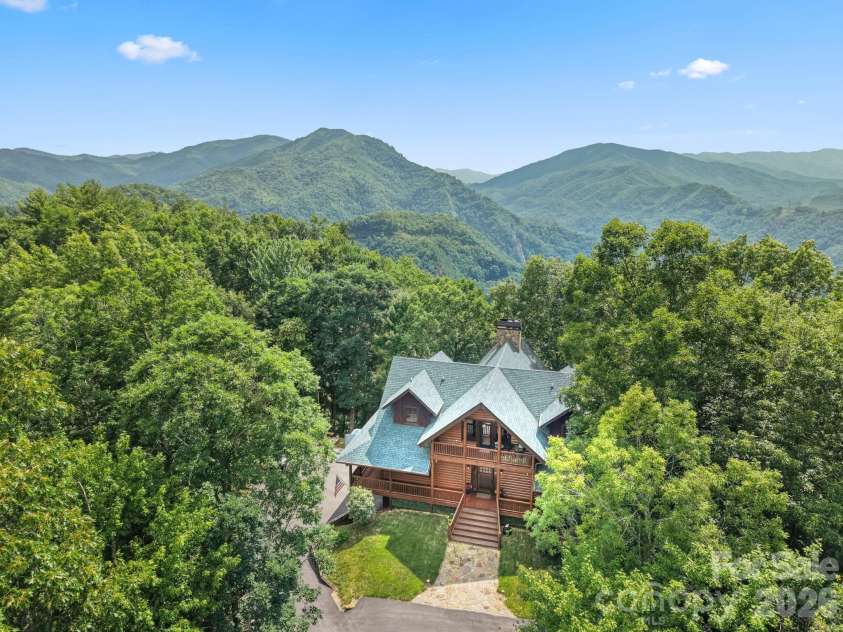 134 Hubble Way, Topton, NC 28781.  MLS# CAR4410859, YatesRealty ID 41055. 
