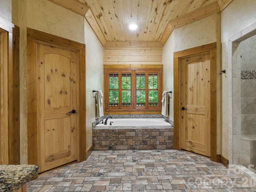 134 Hubble Way, Topton, NC 28781.  MLS# CAR4410859, YatesRealty ID 41055. 