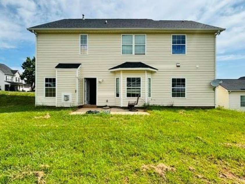 3306 Daniel Place Drive, Charlotte, NC 28213.  MLS# CAR4408842, YatesRealty ID 41056. 