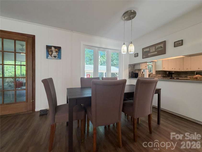 3755 21st Street, Hickory, NC 28601.  MLS# CAR4395380, YatesRealty ID 41061. 