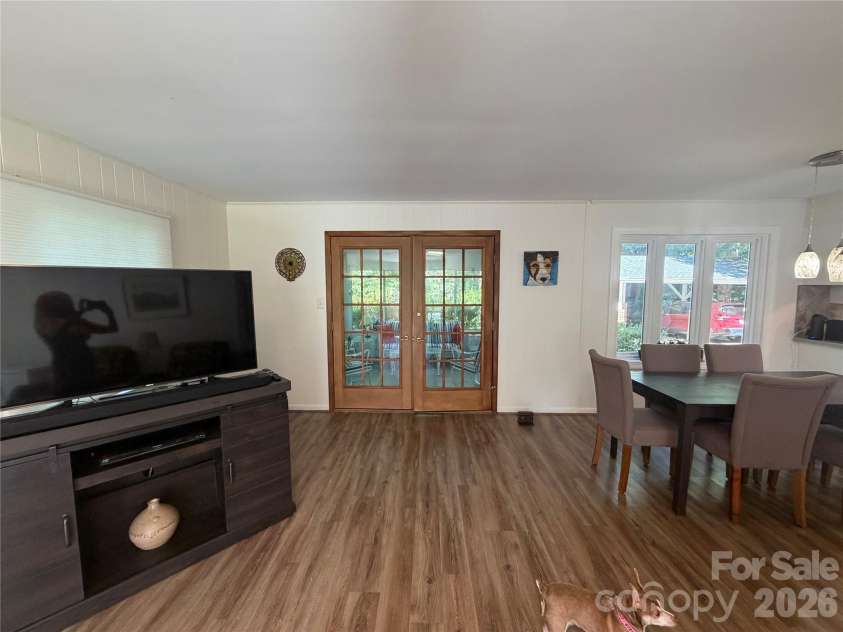 3755 21st Street, Hickory, NC 28601.  MLS# CAR4395380, YatesRealty ID 41061. 