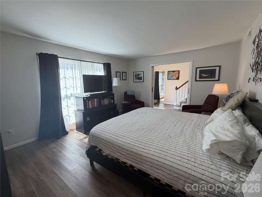 3755 21st Street, Hickory, NC 28601.  MLS# CAR4395380, YatesRealty ID 41061. Downstairs Primary