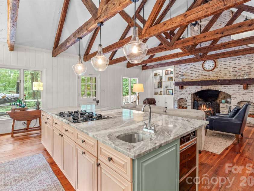203 Wickersham Drive, Statesville, NC 28625.  MLS# CAR4402525, YatesRealty ID 41062. 