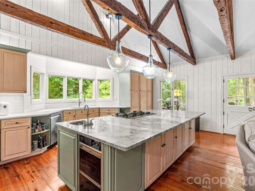 203 Wickersham Drive, Statesville, NC 28625.  MLS# CAR4402525, YatesRealty ID 41062. Kitchen and Island