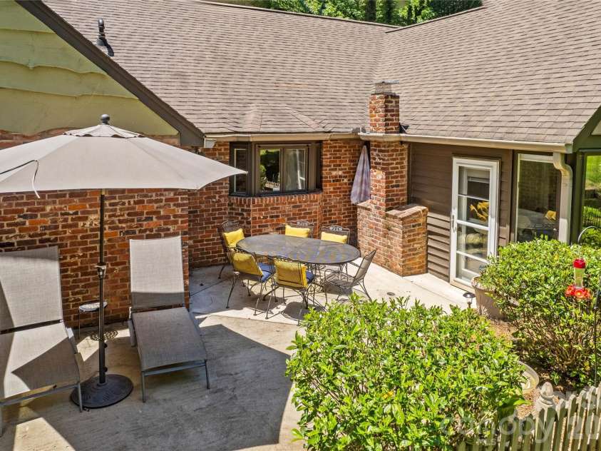 203 Wickersham Drive, Statesville, NC 28625.  MLS# CAR4402525, YatesRealty ID 41062. Patio