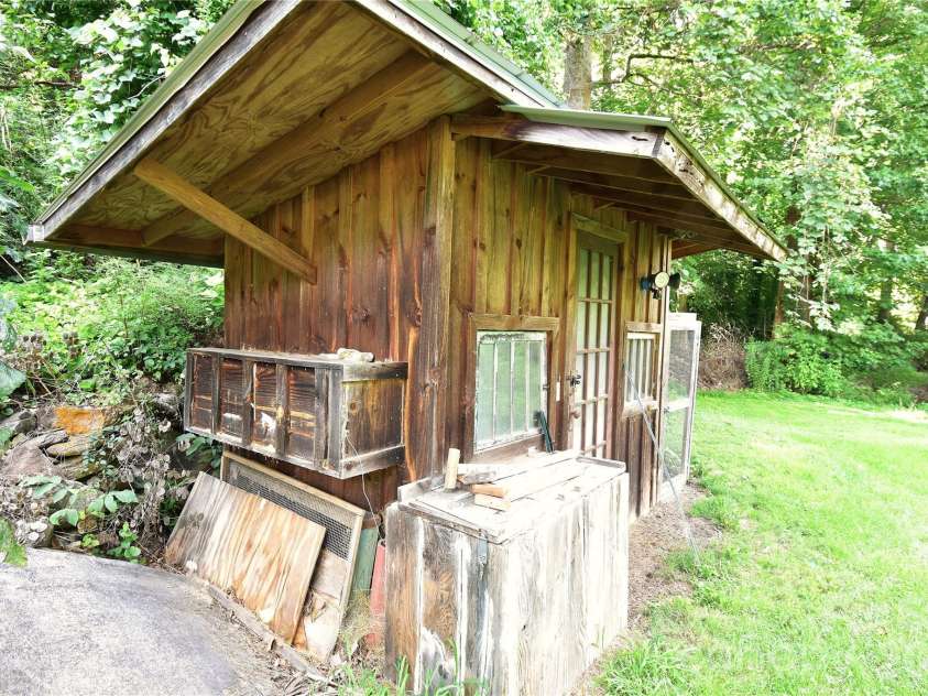 2124 Pisgah Highway, Candler, NC 28715.  MLS# CAR4410436, YatesRealty ID 41063. 