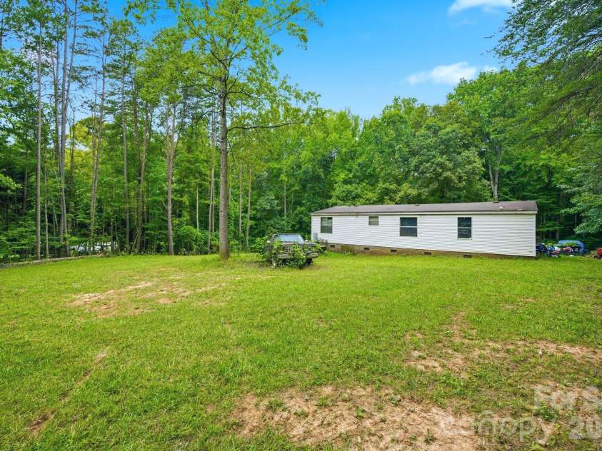 1039 Monterey Drive, Iron Station, NC 28080.  MLS# CAR4410603, YatesRealty ID 41064. 