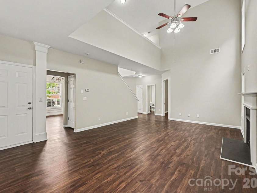 9839 Jeanette Circle, Charlotte, NC 28213.  MLS# CAR4408924, YatesRealty ID 41066. 
