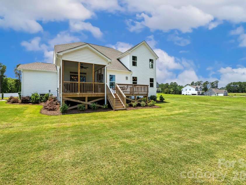 1234 Hunting Ridge Drive, Belmont, NC 28012.  MLS# CAR4410375, YatesRealty ID 41067. 