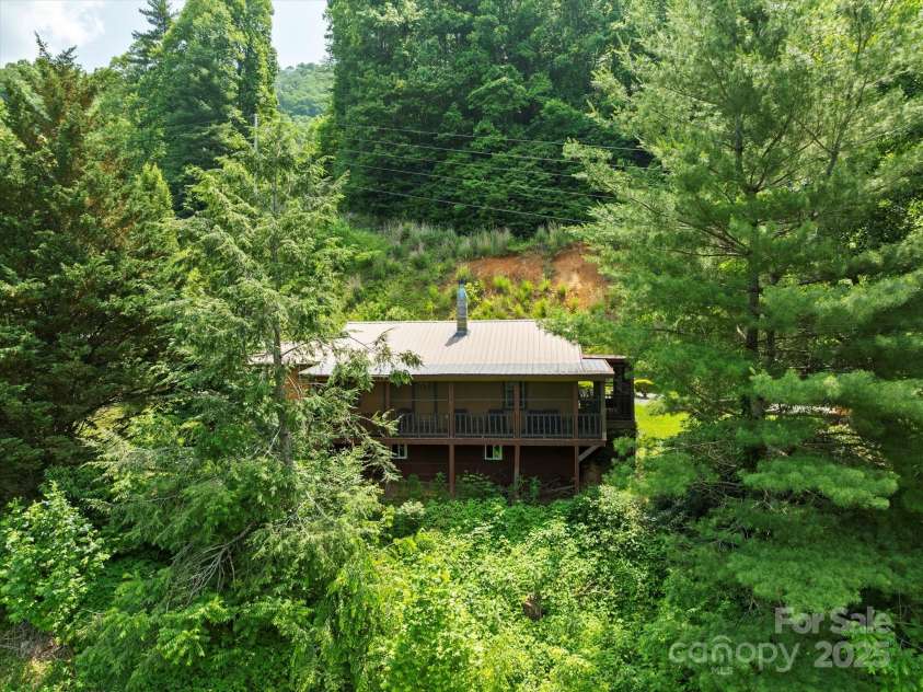 139 Ivy Ridge Church Road, Mars Hill, NC 28754.  MLS# CAR4266657, YatesRealty ID 4107. 