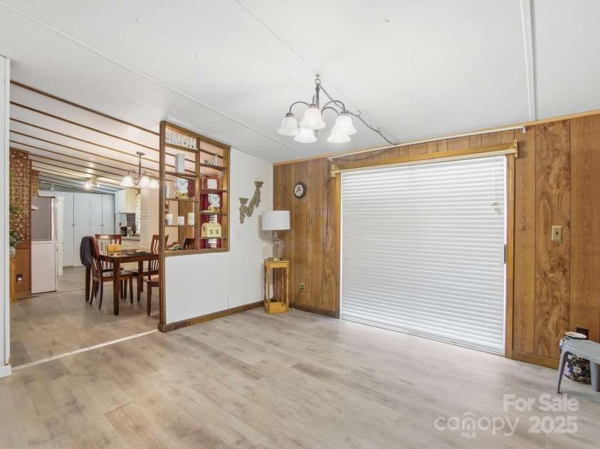 63 Raleigh Lane, Hot Springs, NC 28743.  MLS# CAR4314223, YatesRealty ID 4107. 