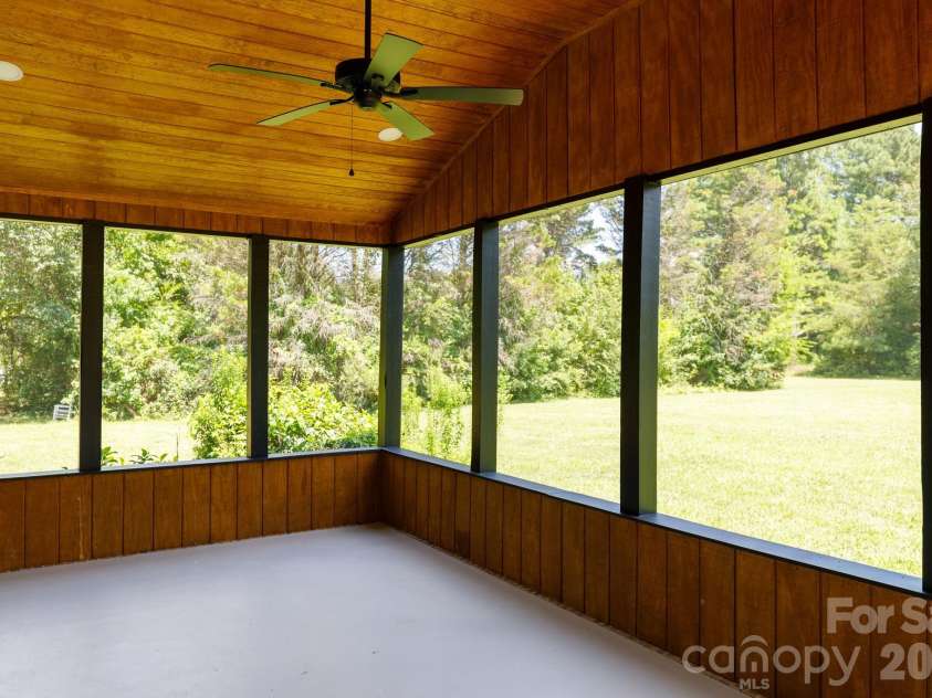 1560 Meadowdale Road, Rock Hill, SC 29732.  MLS# CAR4408235, YatesRealty ID 41070. 