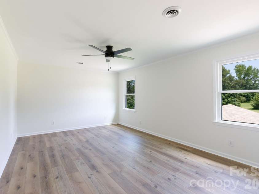 1560 Meadowdale Road, Rock Hill, SC 29732.  MLS# CAR4408235, YatesRealty ID 41070. Primary Bedroom