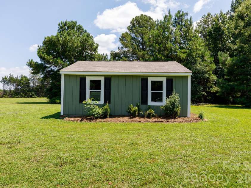 1560 Meadowdale Road, Rock Hill, SC 29732.  MLS# CAR4408235, YatesRealty ID 41070. Shop