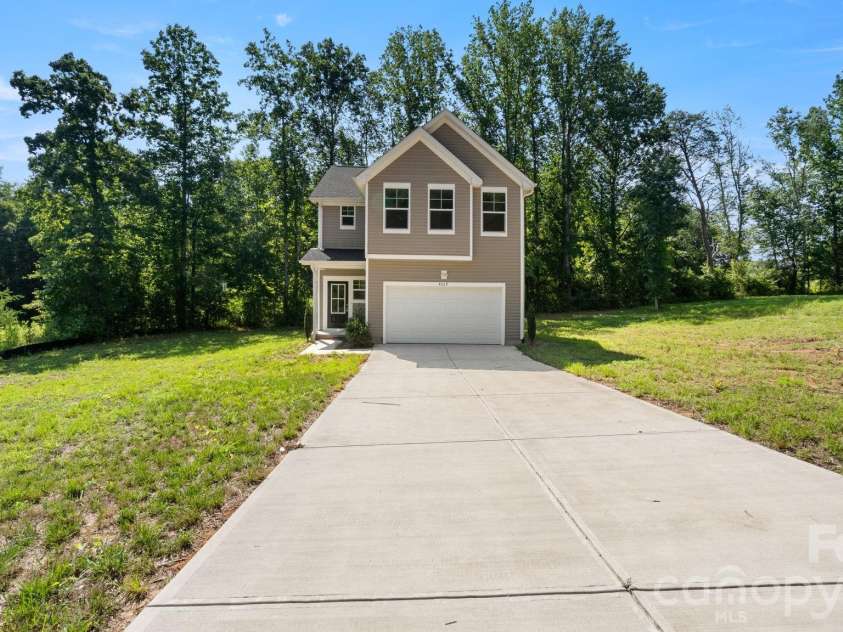 4029 Rolling Creek Drive, Vale, NC 28168.  MLS# CAR4390263, YatesRealty ID 41073. Welcome Home!