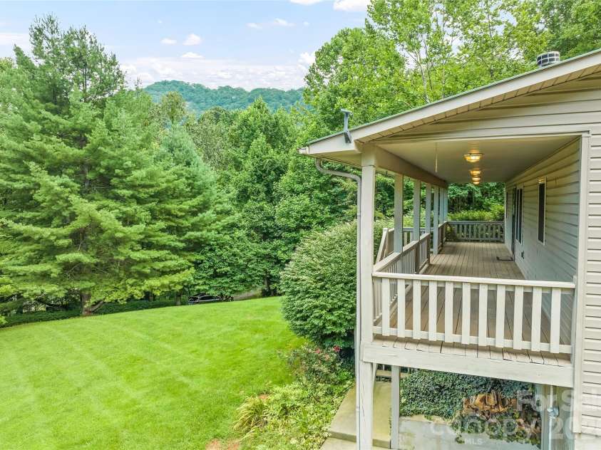 89 Cypress Lane, Canton, NC 28716.  MLS# CAR4399169, YatesRealty ID 41074. 