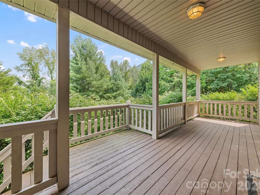 89 Cypress Lane, Canton, NC 28716.  MLS# CAR4399169, YatesRealty ID 41074. 