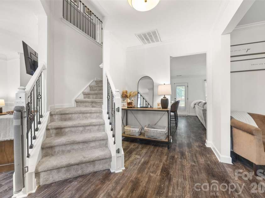 102 Nims Spring Drive, Fort Mill, SC 29715.  MLS# CAR4406817, YatesRealty ID 41075. 